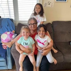 Meet your Posher, Joyce